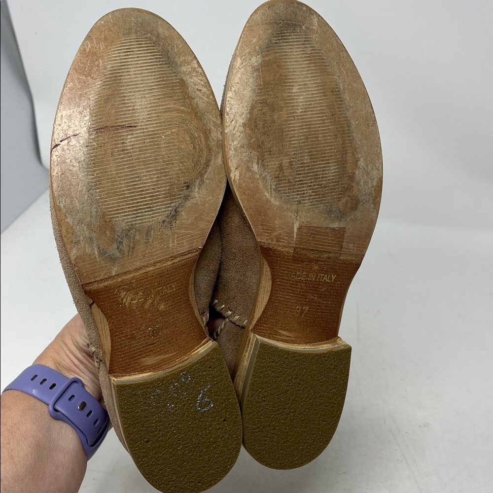 GARNET HILL Lola Whipstitched Boots Tan Suede Slip On Made In Italy Sz 37 US 7 - Picture 11 of 14